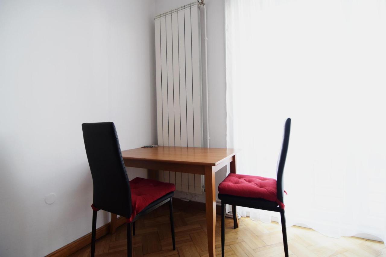 Resedinta Lui Calin - Calea Victoriei Near Royal Palace Appartamento *