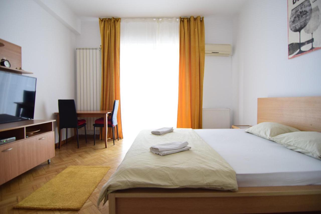 Resedinta Lui Calin - Calea Victoriei Near Royal Palace Apartament *